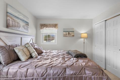 33 Abby Road Latham NY 12110