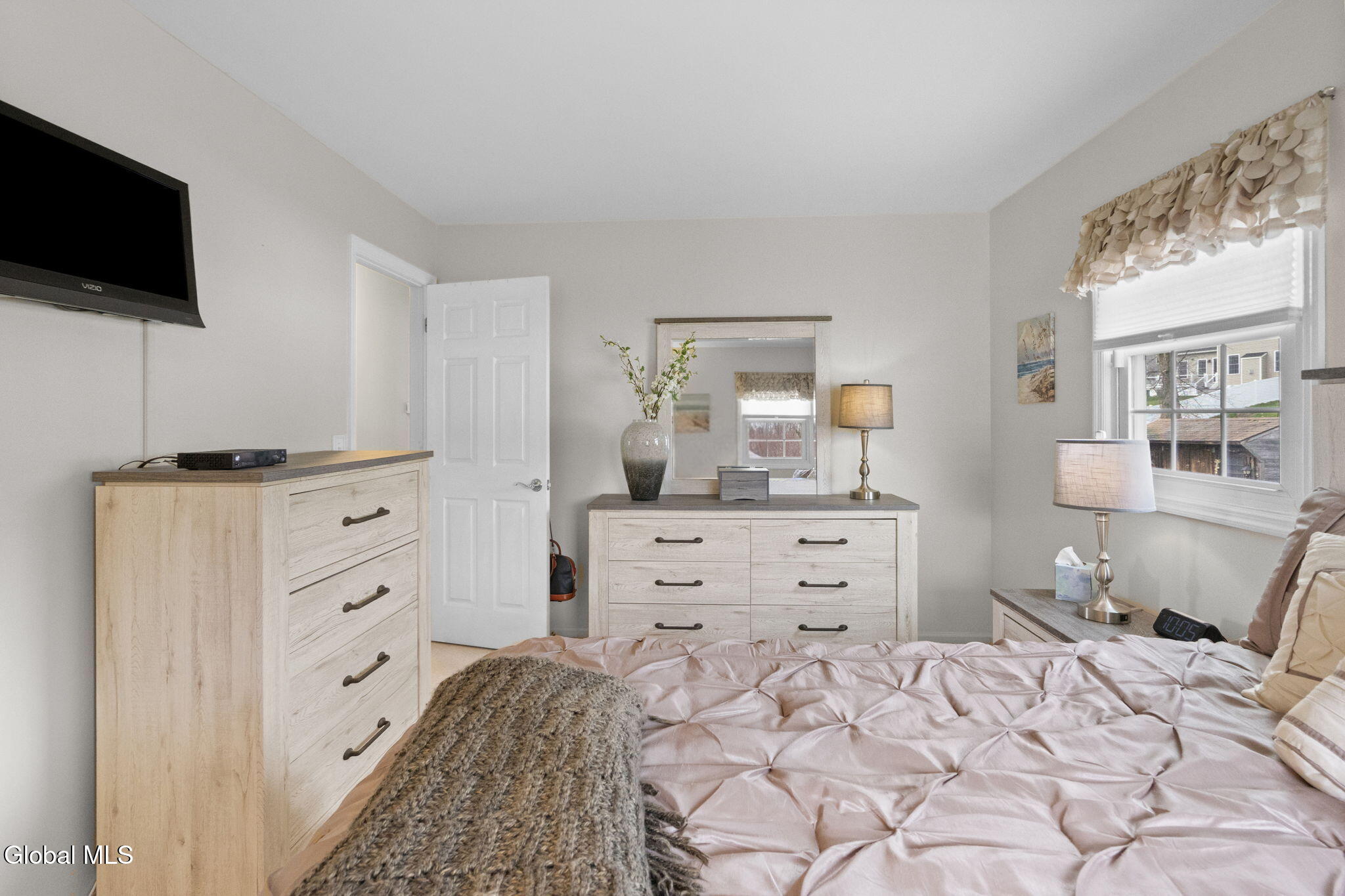 33 Abby Road Latham NY 12110