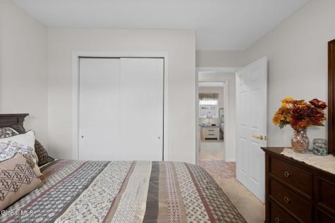 33 Abby Road Latham NY 12110