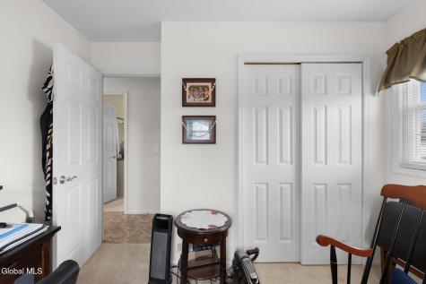 33 Abby Road Latham NY 12110