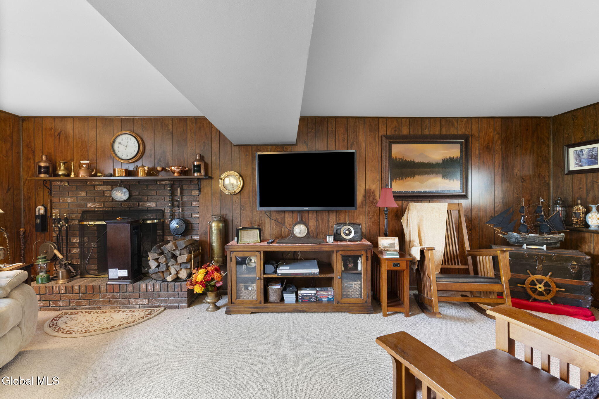 33 Abby Road Latham NY 12110