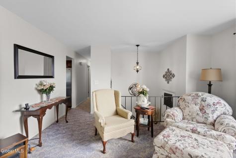 33 Abby Road Latham NY 12110