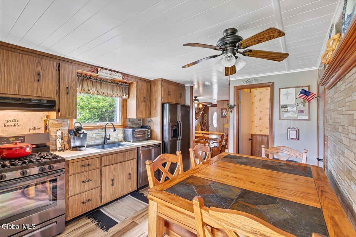 105 Mason Street Johnstown NY 12095