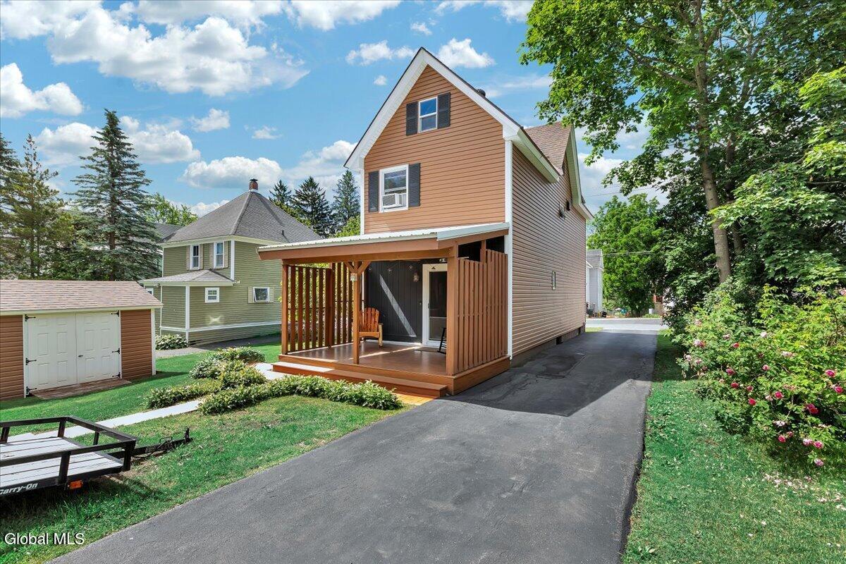 105 Mason Street Johnstown NY 12095