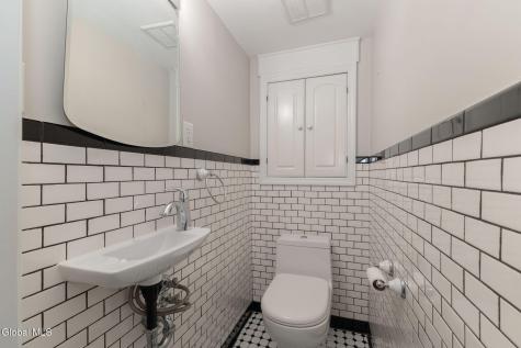 2108 E Baker Avenue Schenectady NY 12309