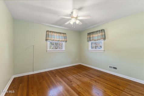 2108 E Baker Avenue Schenectady NY 12309