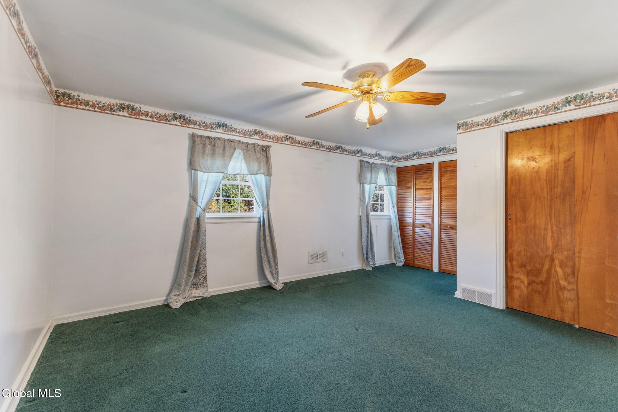 2108 E Baker Avenue Schenectady NY 12309
