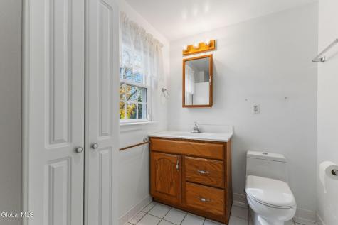 2108 E Baker Avenue Schenectady NY 12309