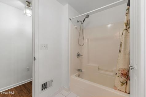 2108 E Baker Avenue Schenectady NY 12309