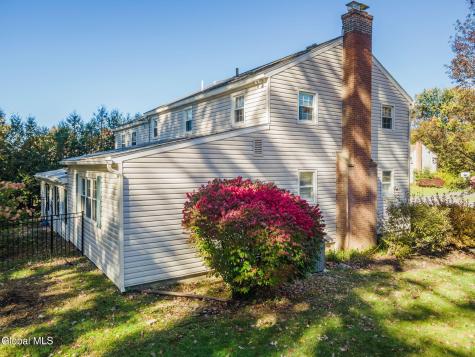 2108 E Baker Avenue Schenectady NY 12309