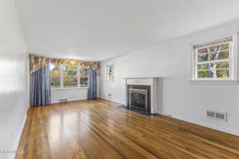 2108 E Baker Avenue Schenectady NY 12309