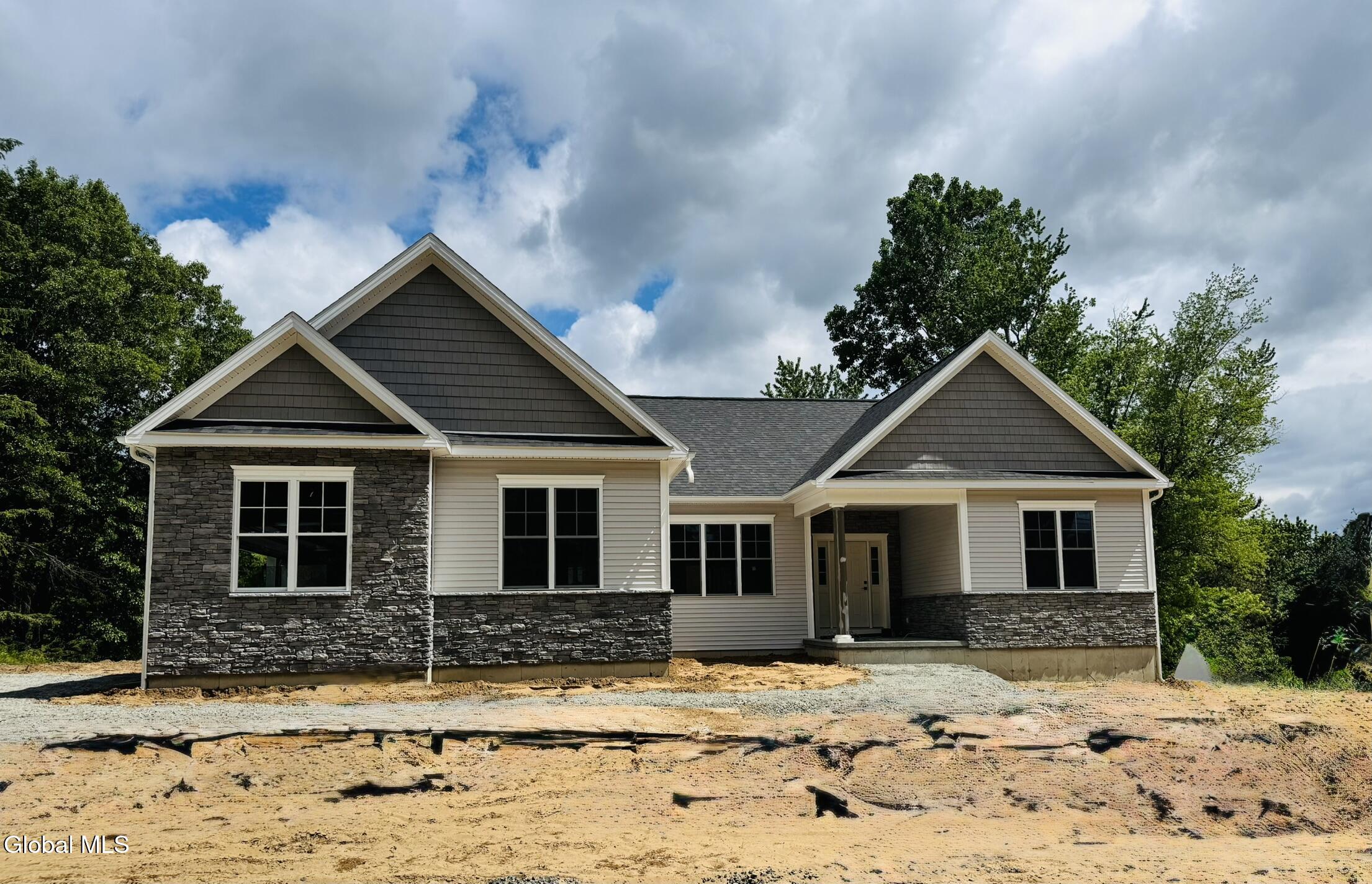 105 Maxwell Road Latham NY 12110