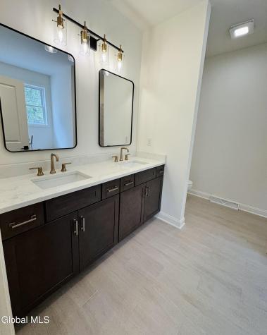 105 Maxwell Road Latham NY 12110