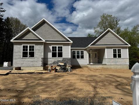 105 Maxwell Road Latham NY 12110