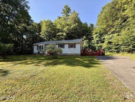 25 Folts Road Corinth NY 12822