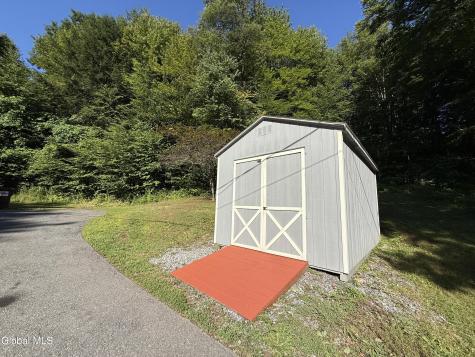 25 Folts Road Corinth NY 12822