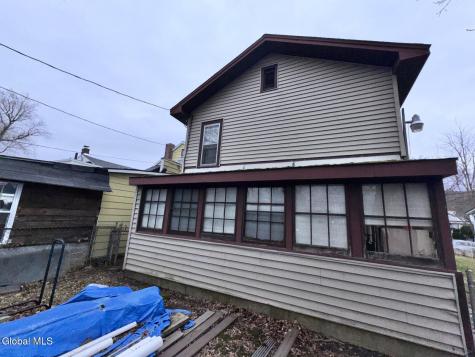 579 6th Avenue Troy NY 12182