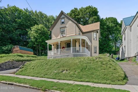 32 5th Street Gloversville NY 12078