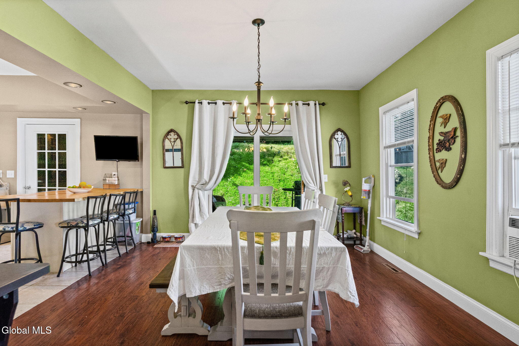 32 5th Street Gloversville NY 12078