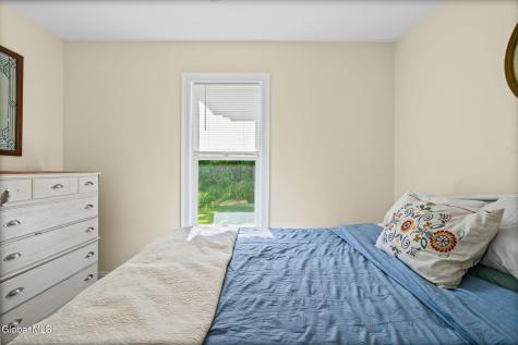 32 5th Street Gloversville NY 12078