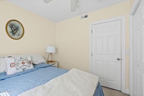32 5th Street Gloversville NY 12078