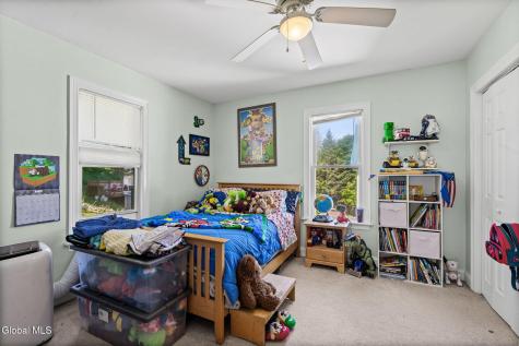 32 5th Street Gloversville NY 12078