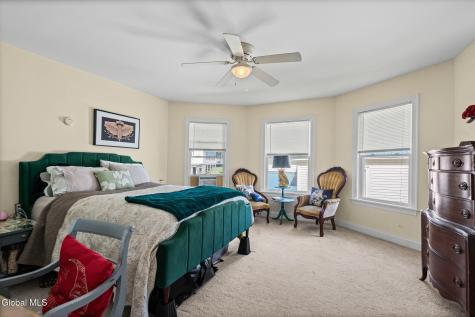 32 5th Street Gloversville NY 12078
