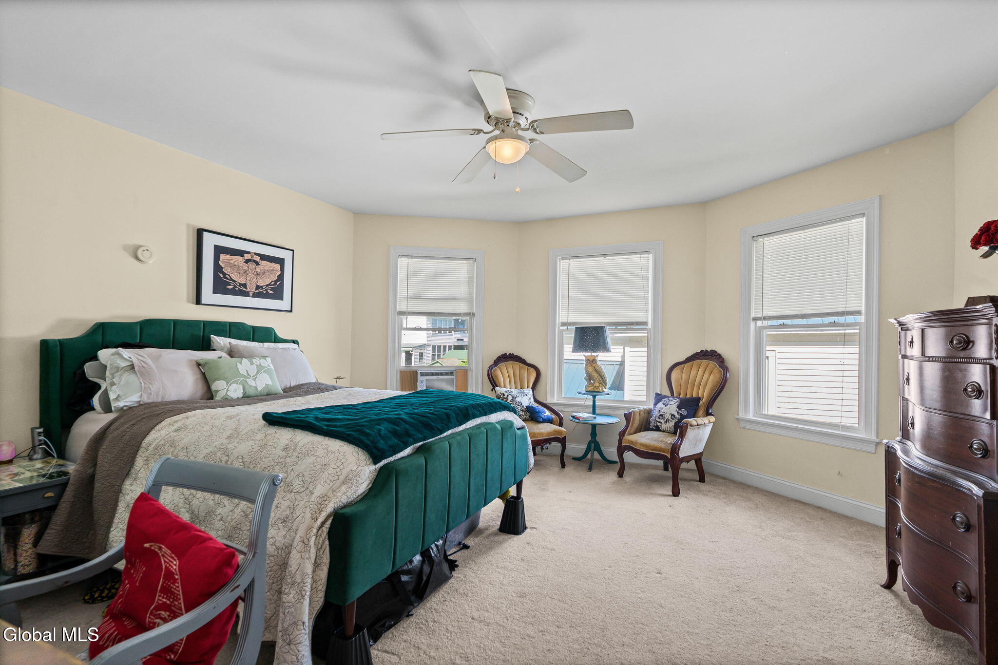 32 5th Street Gloversville NY 12078