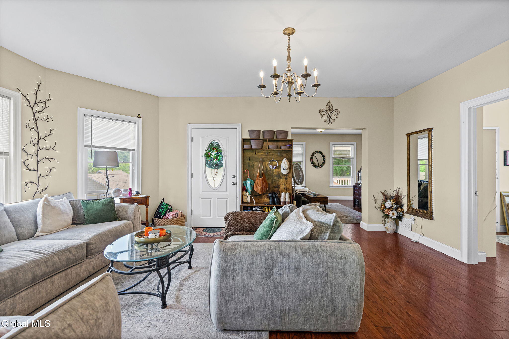 32 5th Street Gloversville NY 12078
