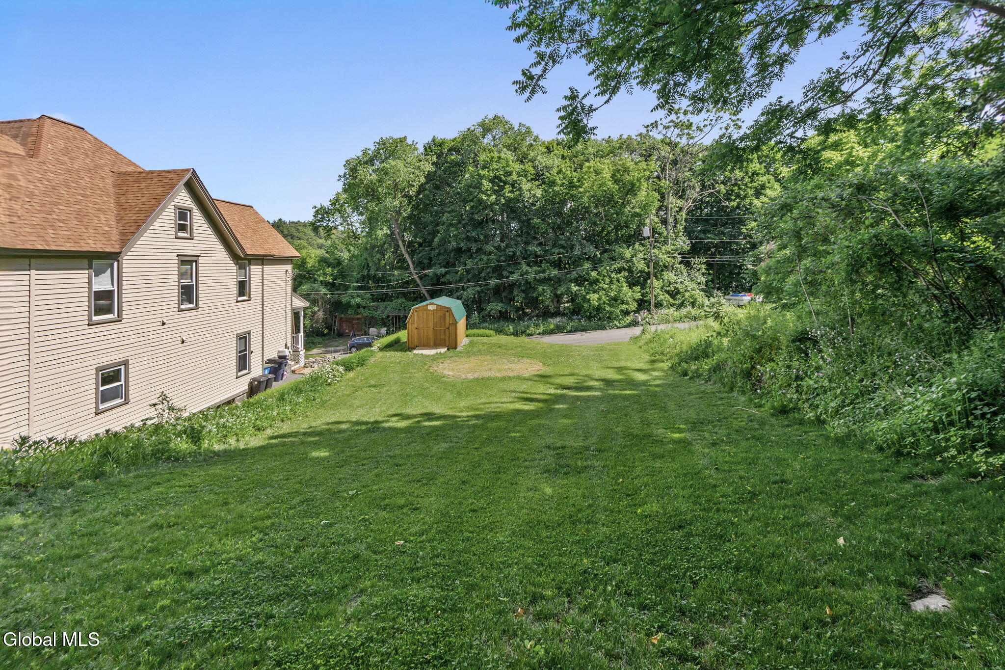 32 5th Street Gloversville NY 12078