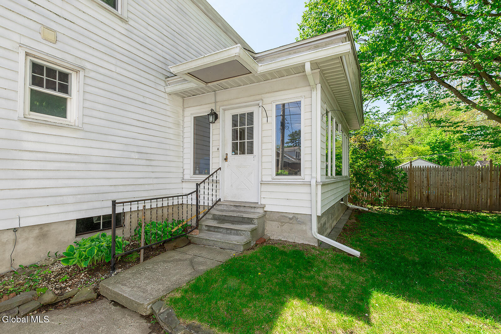 22 Westlyn Court Guilderland NY 12203