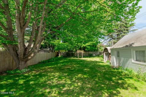 22 Westlyn Court Guilderland NY 12203