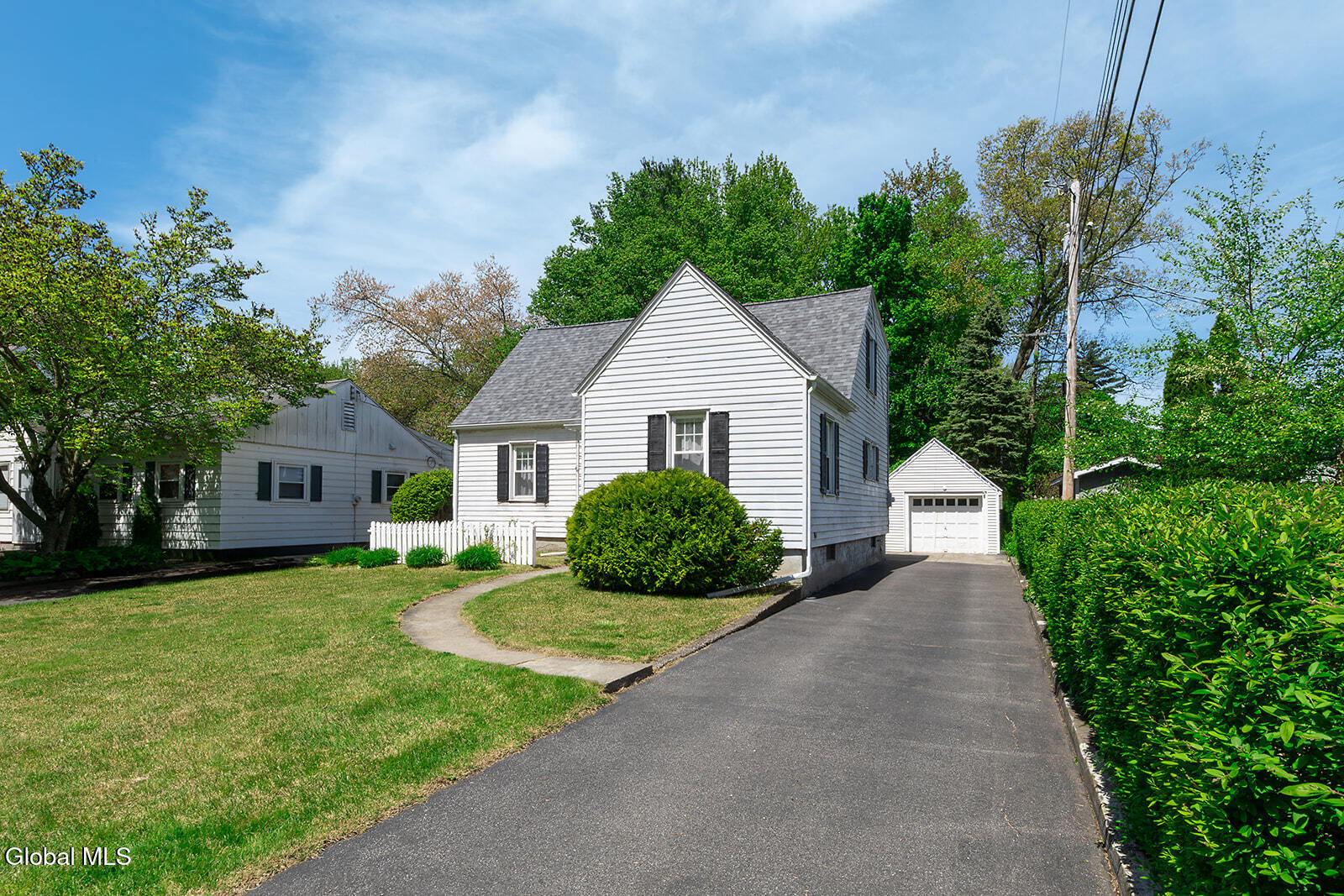 22 Westlyn Court Guilderland NY 12203