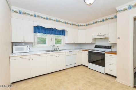 22 Westlyn Court Guilderland NY 12203
