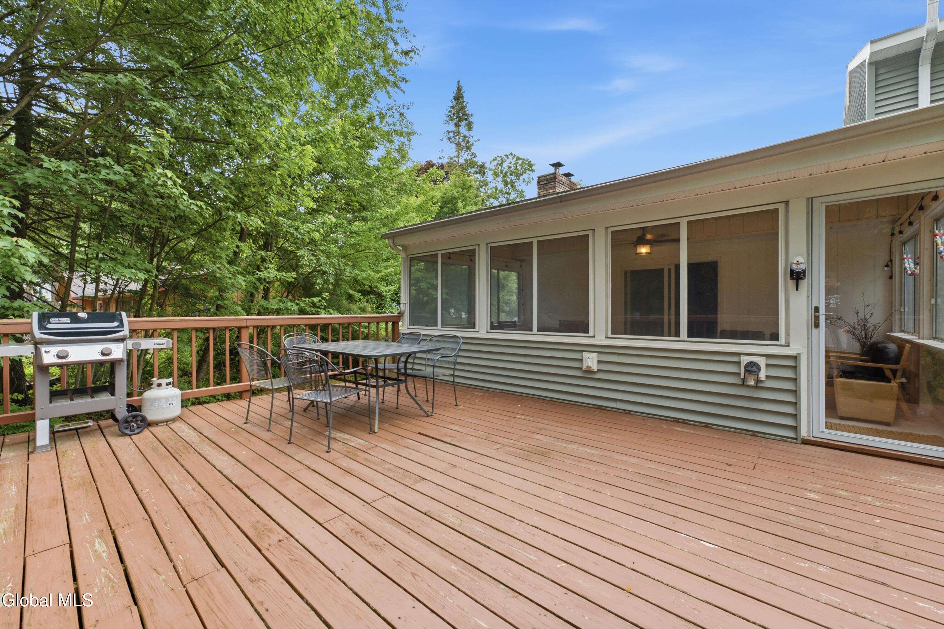 32 Kings Road Lake George NY 12845