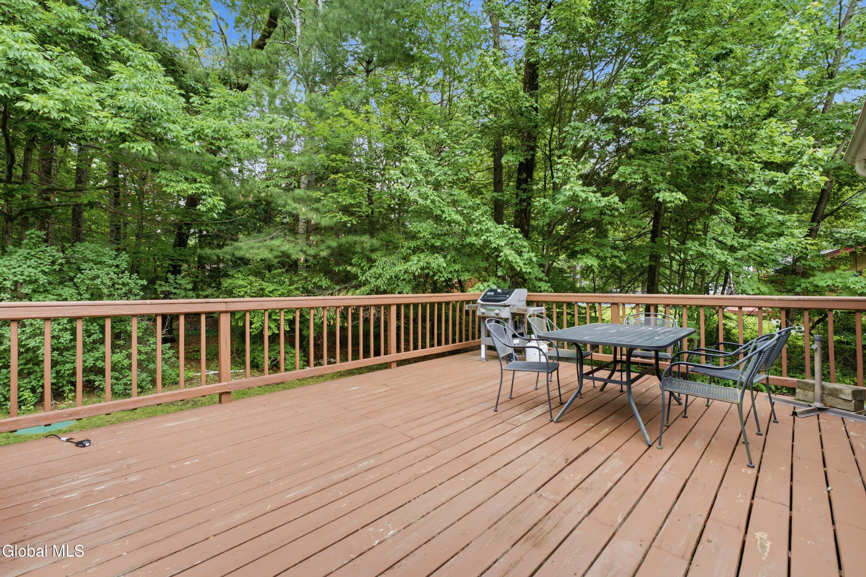 32 Kings Road Lake George NY 12845