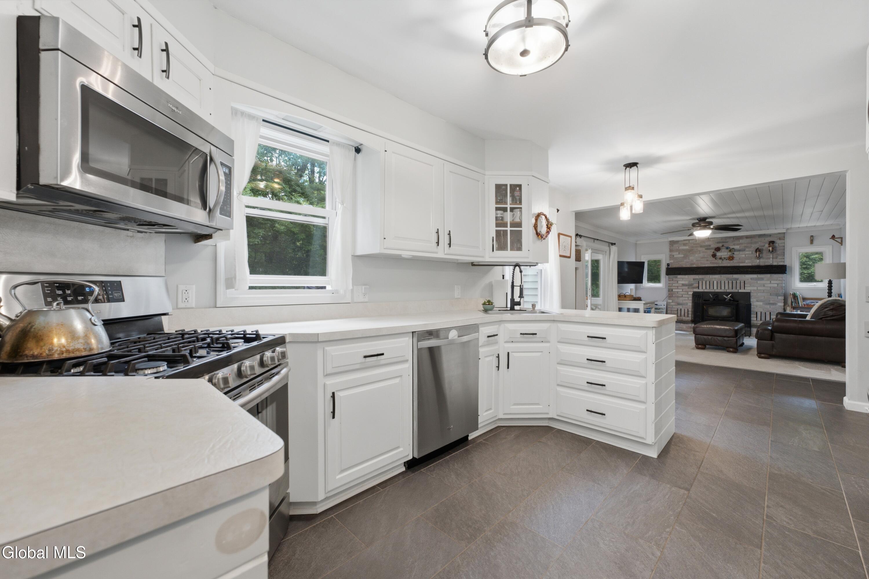 32 Kings Road Lake George NY 12845