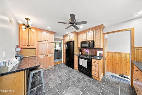 2313 Barcelona Road Schenectady NY 12309