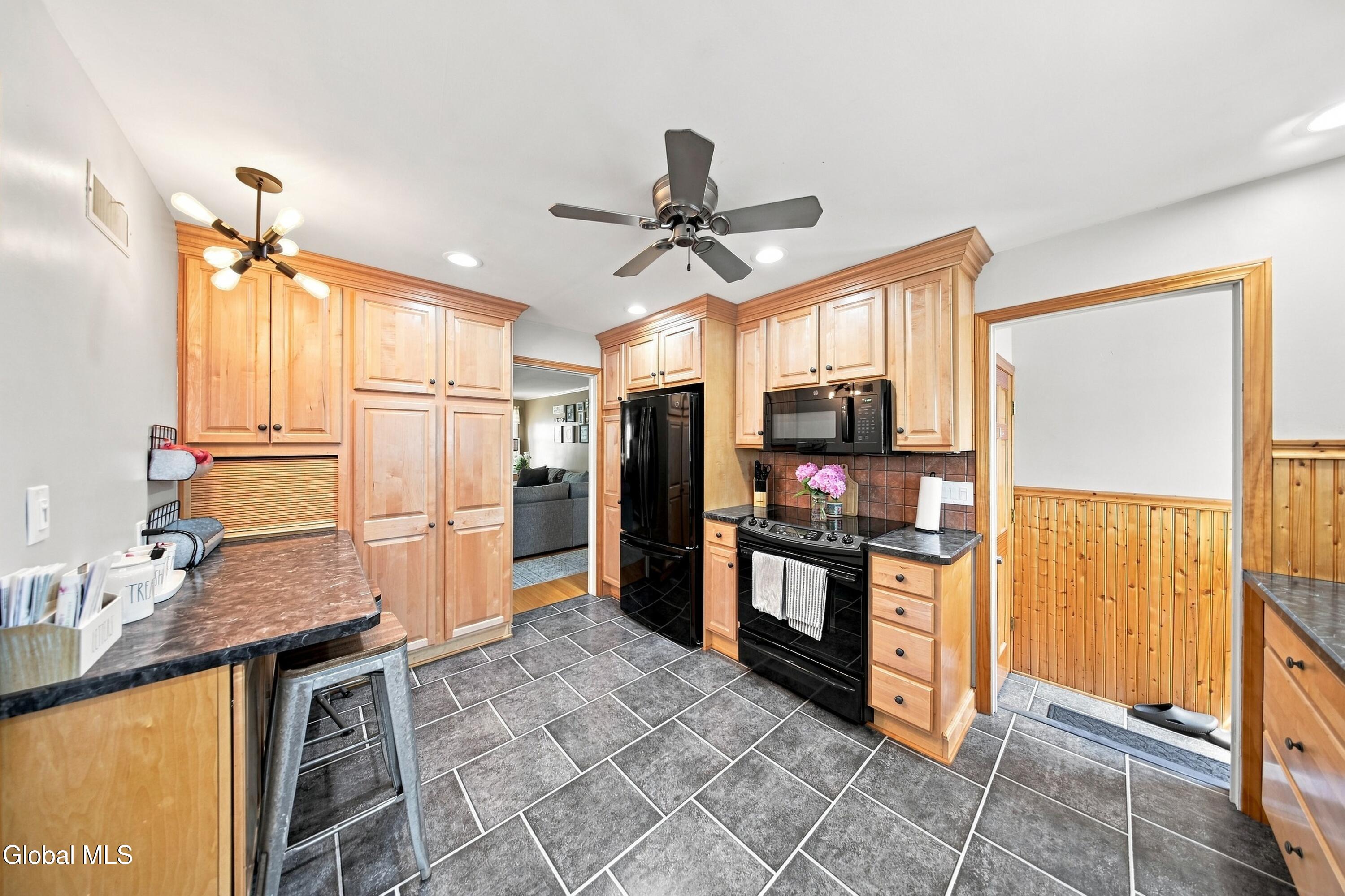 2313 Barcelona Road Schenectady NY 12309