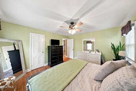2313 Barcelona Road Schenectady NY 12309