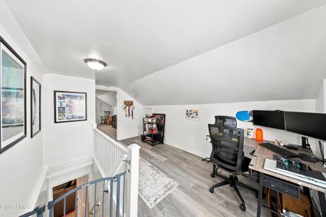 2313 Barcelona Road Schenectady NY 12309