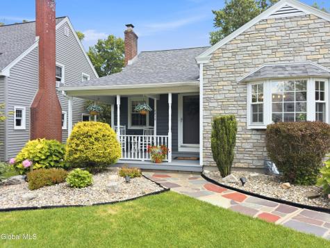 2313 Barcelona Road Schenectady NY 12309