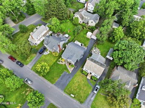 2313 Barcelona Road Schenectady NY 12309