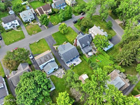 2313 Barcelona Road Schenectady NY 12309