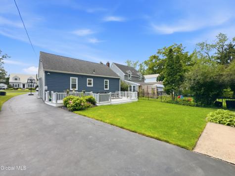 2313 Barcelona Road Schenectady NY 12309