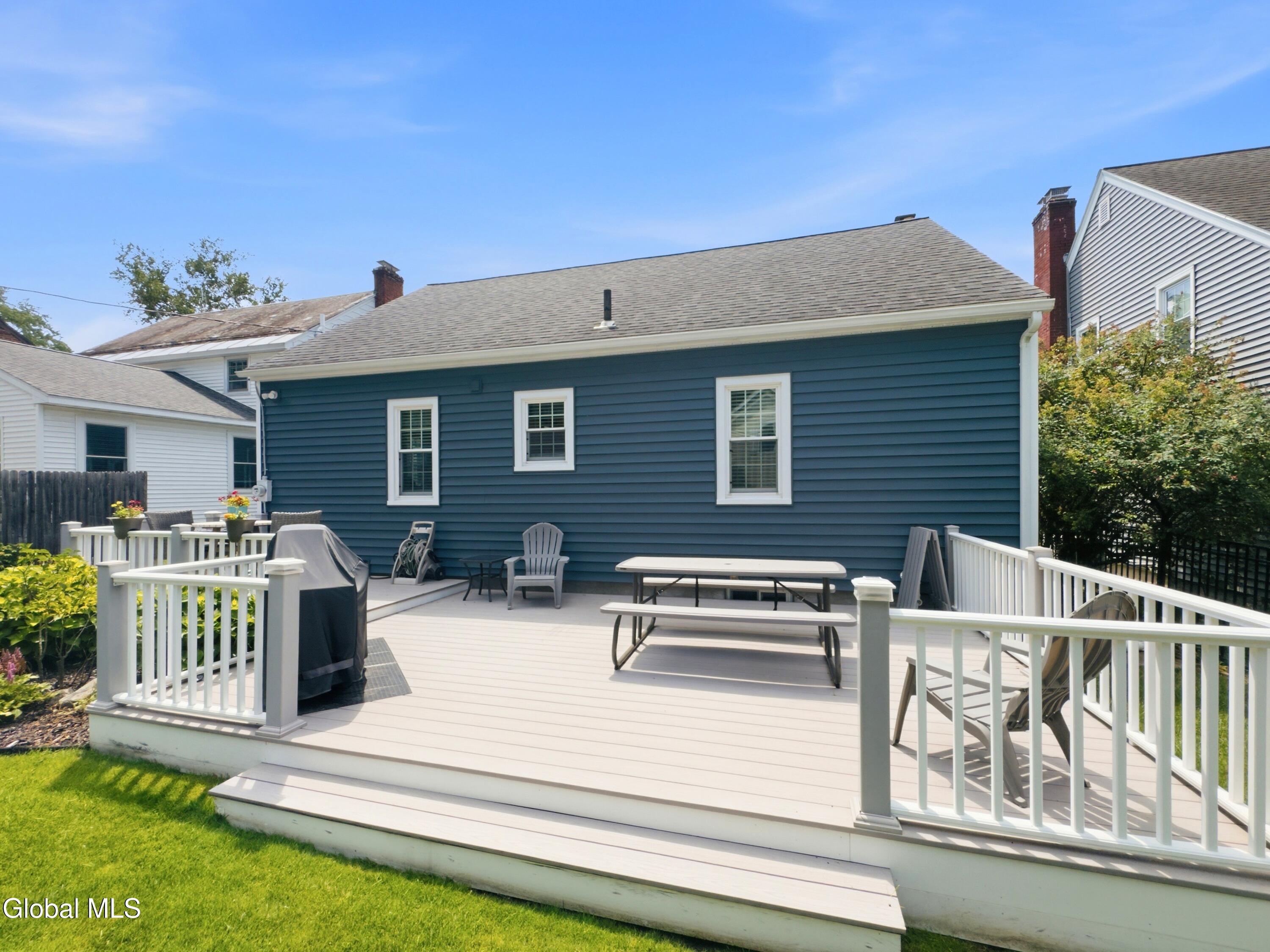 2313 Barcelona Road Schenectady NY 12309