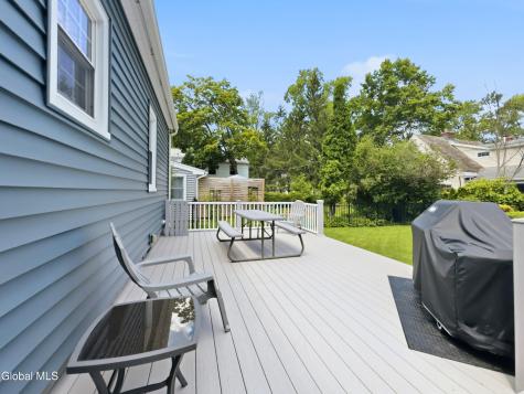 2313 Barcelona Road Schenectady NY 12309