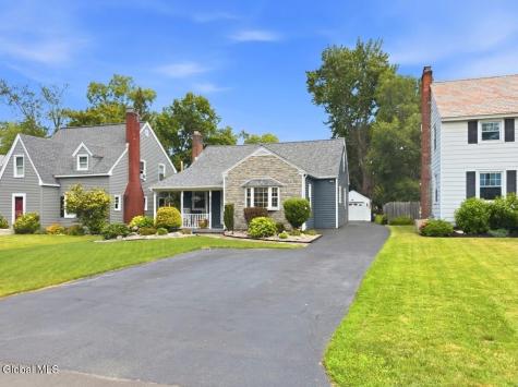 2313 Barcelona Road Schenectady NY 12309