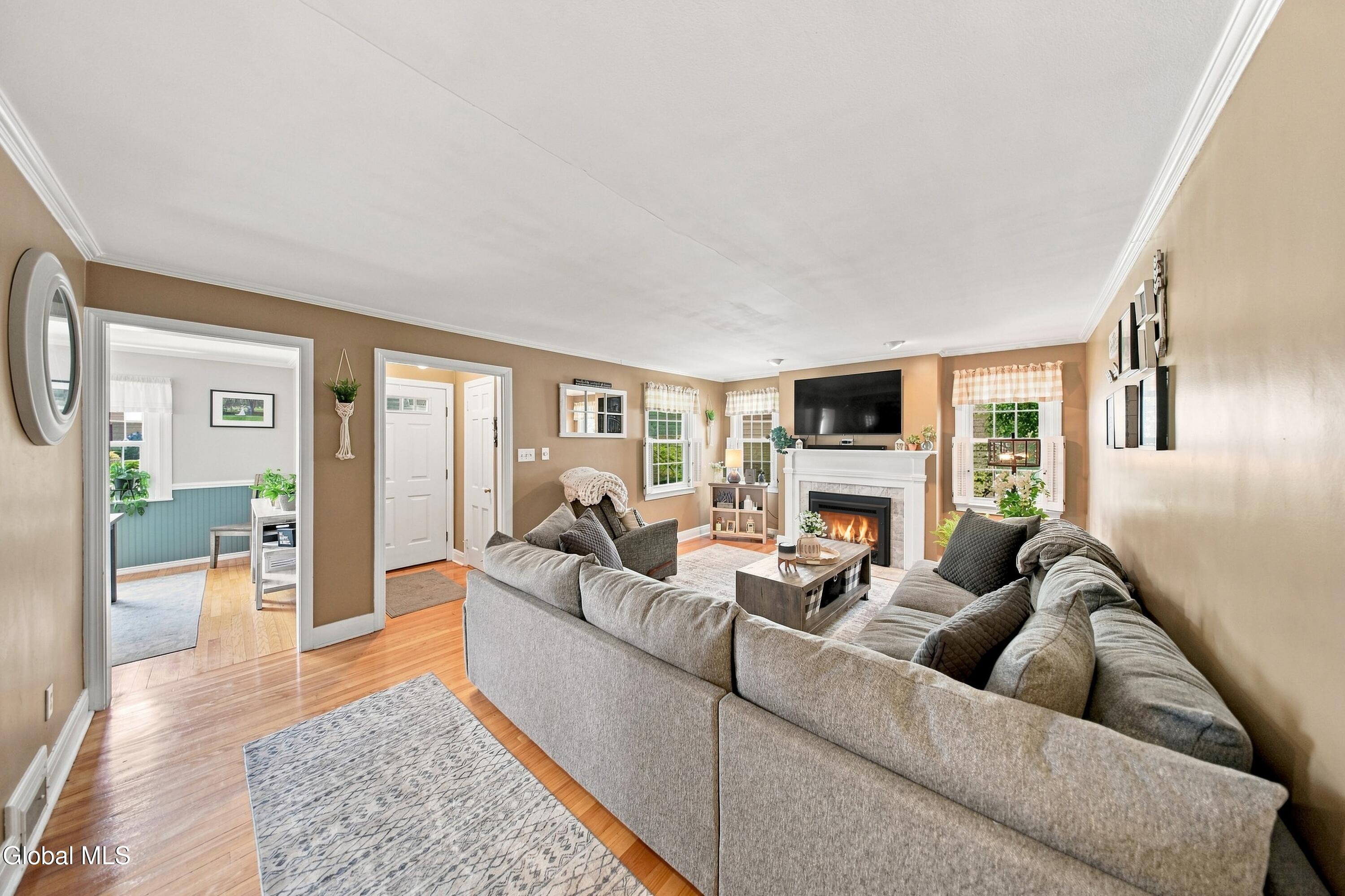 2313 Barcelona Road Schenectady NY 12309
