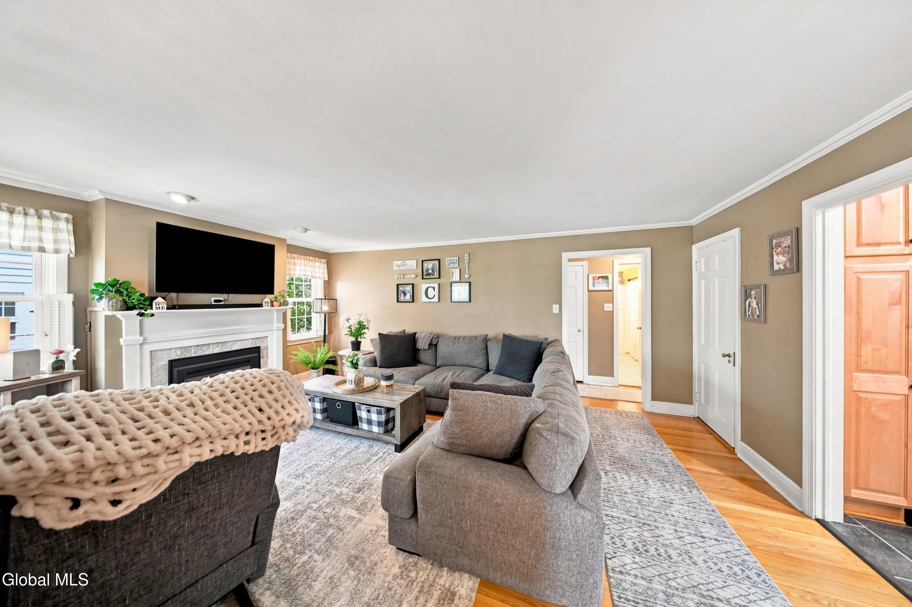 2313 Barcelona Road Schenectady NY 12309